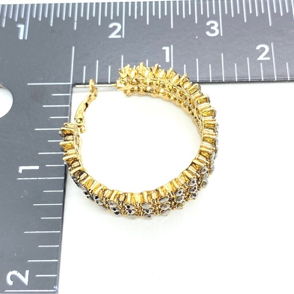 Hoop Earring Pierced Post Style Goldtone - Picture 6 of 7